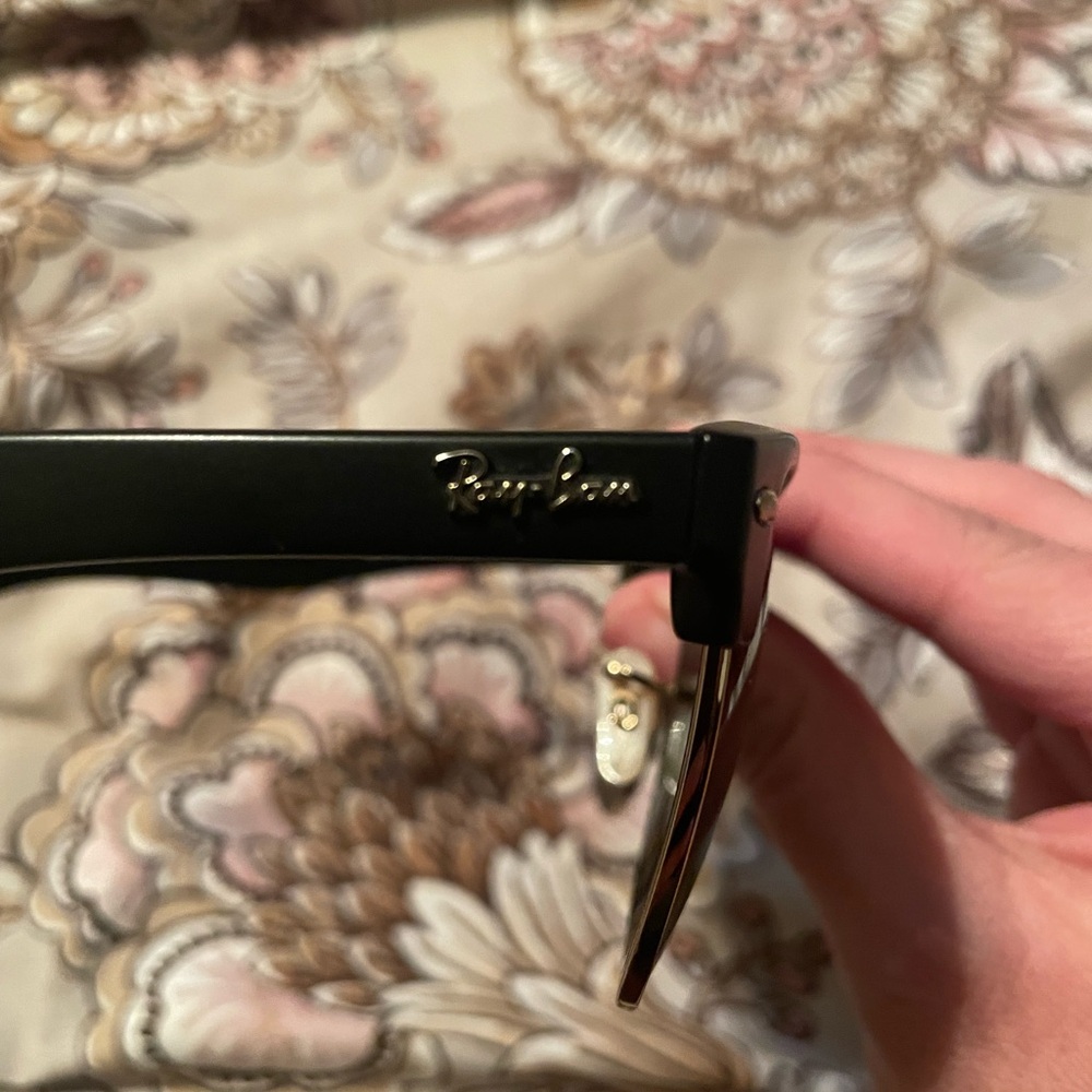 Ray-Ban Black and Gold Clubmaster Sunglasses - Picture 3 of 8